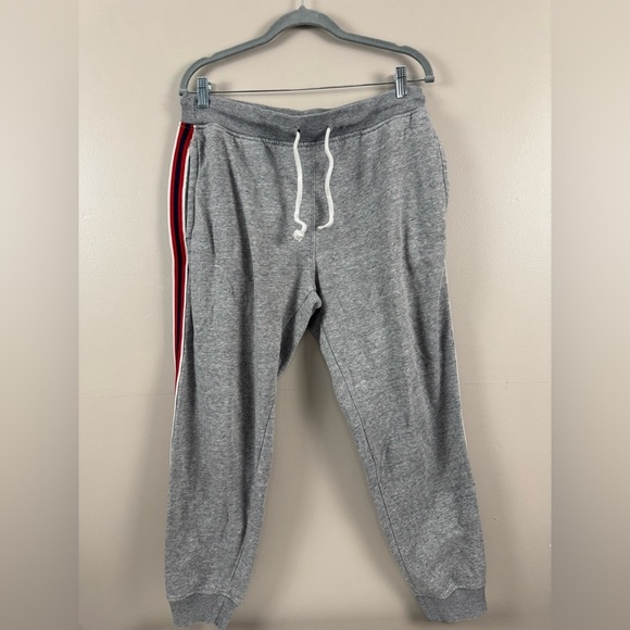 5 ITEMS Old navy Bundle of men’s medium of sweats, pant jogger, thermal, 2 PJ - Picture 12 of 14